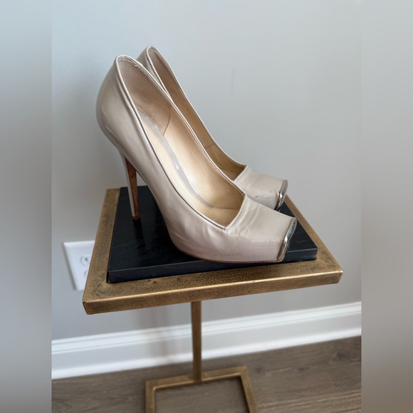 Alexander McQueen Squared Toe Heel - Picture 5 of 14